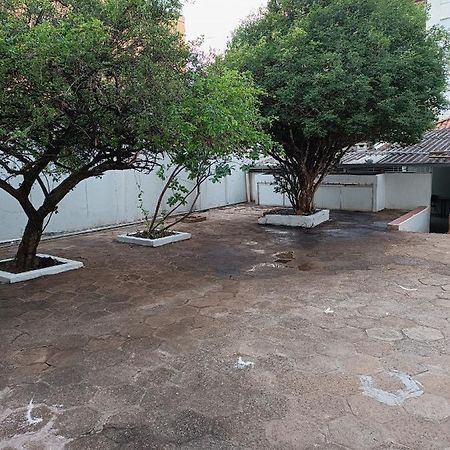 Pousada Cantinho Da Felicidade Uberlândia エクステリア 写真