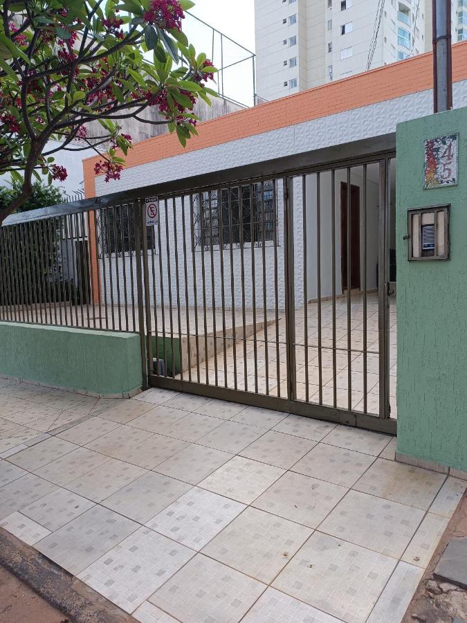 Pousada Cantinho Da Felicidade Uberlândia エクステリア 写真